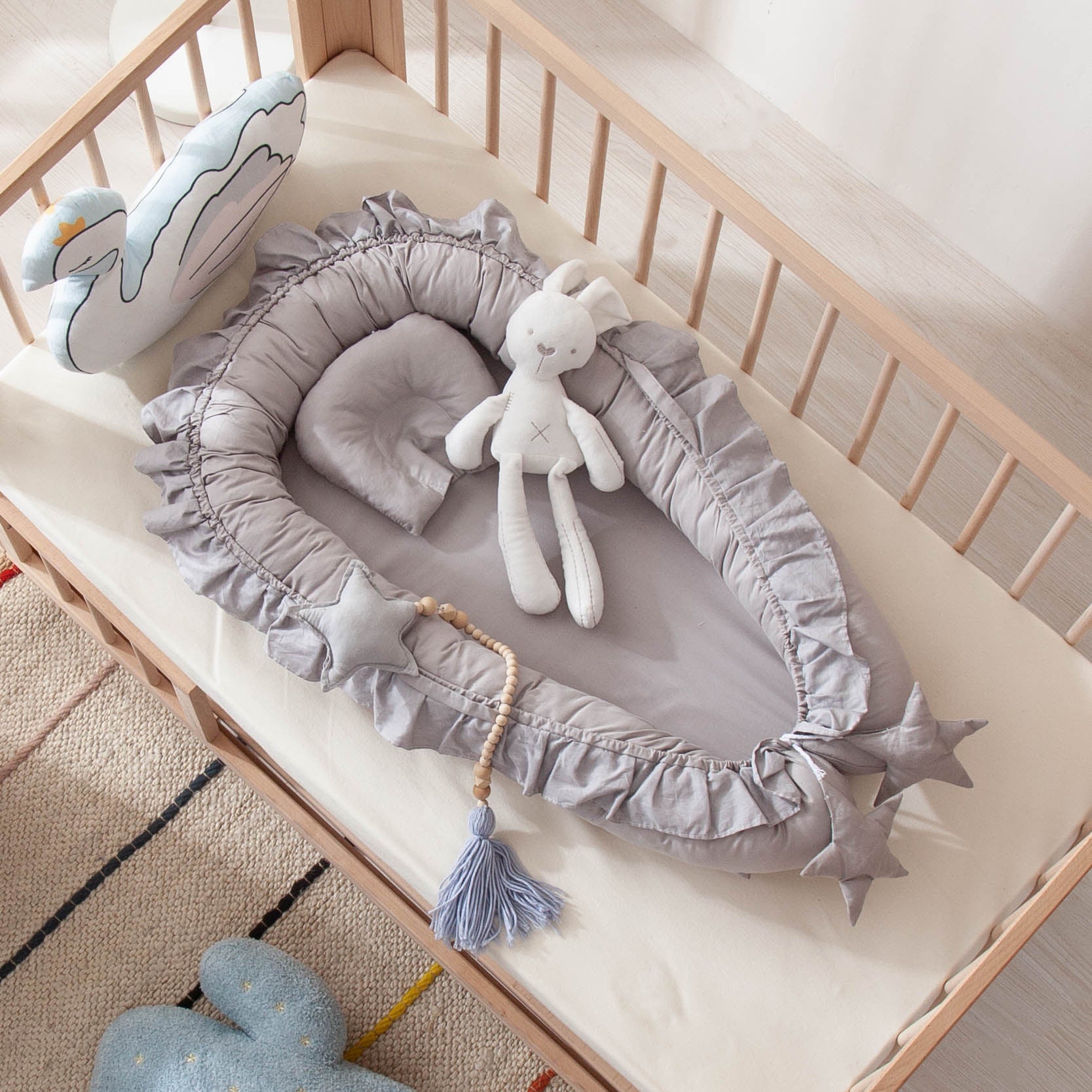 Ruffle Baby Travel Nest Lounger Crib Portable Cocoon Bionic with Pillow